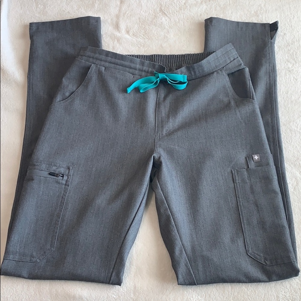 🔥FINAL DROP🔥FIGS YOLA SKINNY SCRUB PANTS